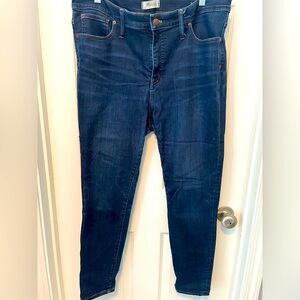 Madewell, size 34, dark wash stretch denim jeans.